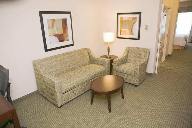 Hilton Garden Inn Beaumont Extérieur photo